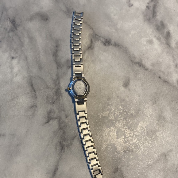 Geneva - Picture 9 of 13